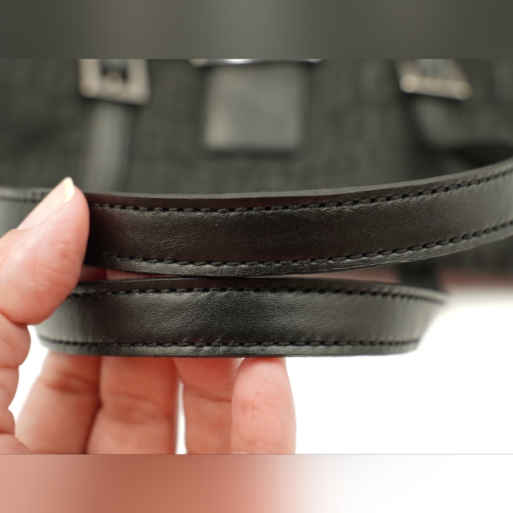 ❌️❌️SOLD❌️❌️J36💖 Fendi Vintage Black Flap Zucchino Shoulder Bag - Picture 8 of 16